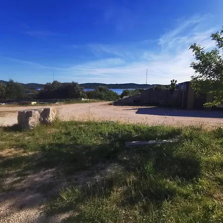 Classic Two Bedroom Mobile With Sea View And Terrace * ピロヴァッツ