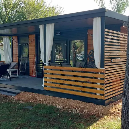 Дом отдыха Classic Two Bedroom Mobile With Sea View And Terrace *