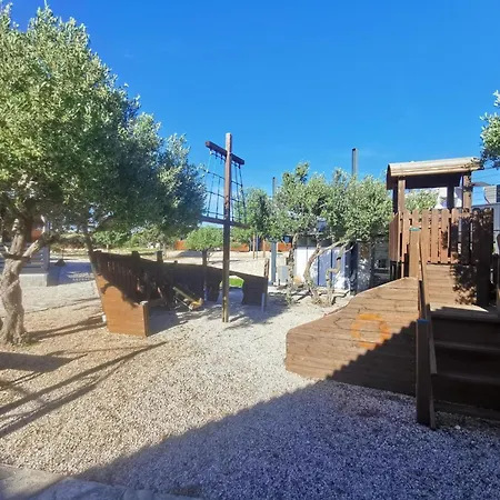 Classic Two Bedroom Mobile With Sea View And Terrace Пировац