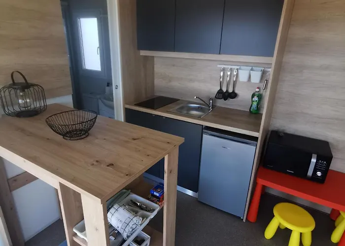 Classic Two Bedroom Mobile With Sea View And Terrace ピロヴァッツ