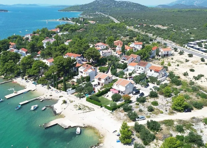 Classic Two Bedroom Mobile With Sea View And Terrace