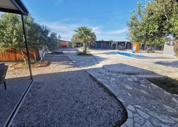 Classic Two Bedroom Mobile With Sea View And Terrace 度假居 *